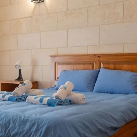 Ta' Pupa - Tatil Evi Sannat